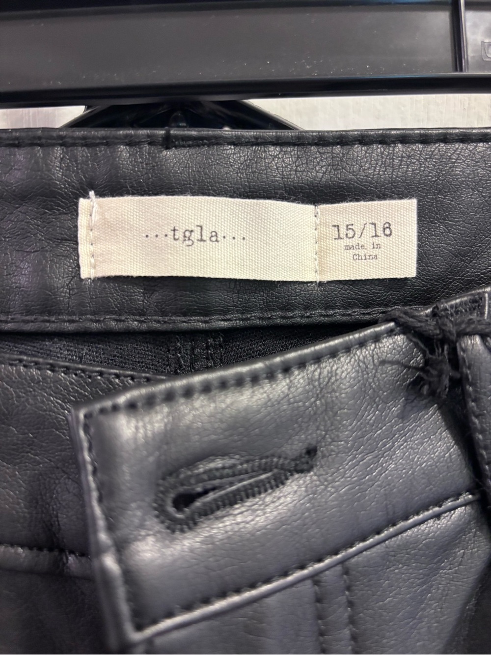 Men's Black Faux Leather Cargo Pants - Picture 2 of 3